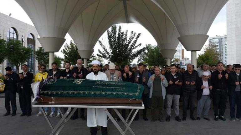 Yeşilçam'ın Sevilen Oyuncusu Neşe Aksoy Son Yolculuğuna Uğurlandı 2 Neşe Aksoy Kimdir?