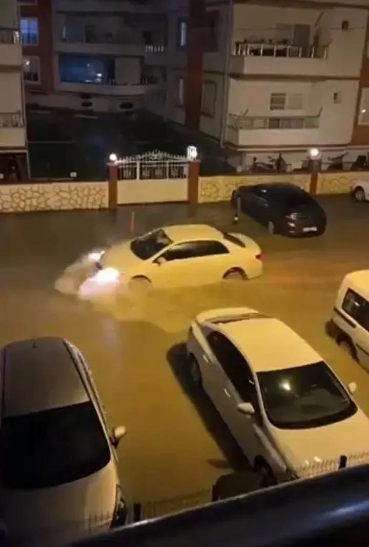 Yeşiltepe Mahallesinde Yoğun Sağanak ve Oluşan Olumsuz Etkiler