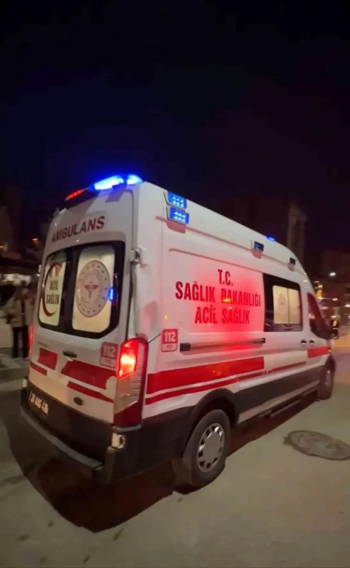 Yüksekova’da Çıkan Kavgada Bir Genç Bıçaklandı