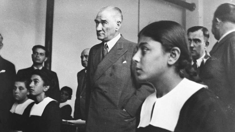 10 Kasım Atatürk’ü Anma Günü Anlam ve Anlatımlarına Yeni Bir Yaklaşım