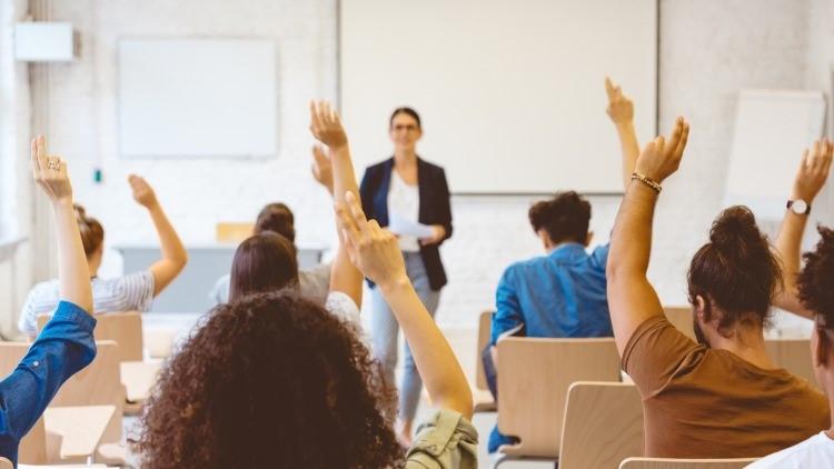 Okullar ve Universiteler 10 Kasimda Tatil Mi