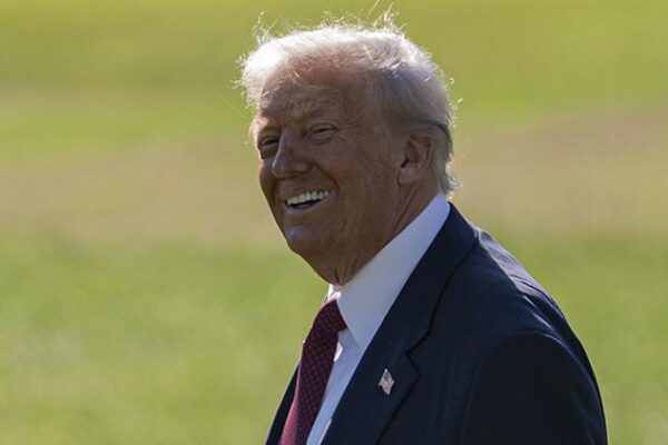 ABD’de İlginç Gelişmeler: Fiyat İndirimleri ve Oval Ofis’teki Acil Durum