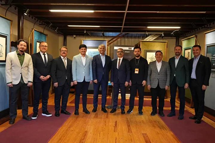 Adalet Temalı 13 Usta Hattatın Eseri Sergisi