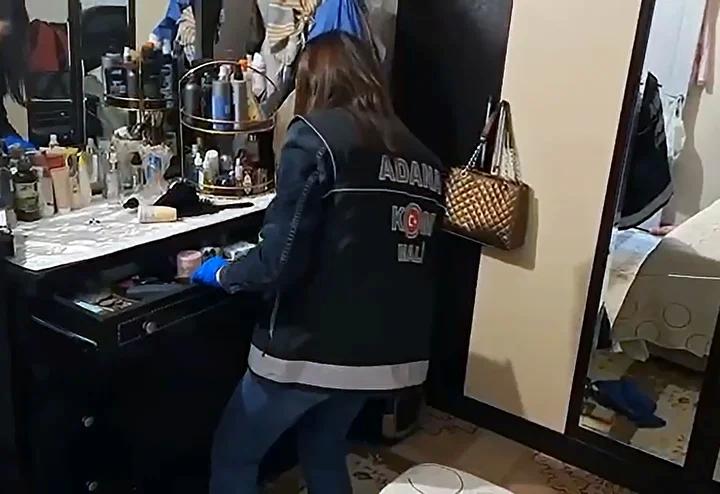 Adana8217da Silah Kacakciligiyla Mucadelede Buyuk Operasyon Basarisi Adanada Silah Kacakciligiyla Mucadelede Buyuk Operasyon Basarisi