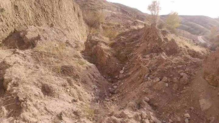 Adaoren Mahallesinde Kaynak Suyu ve Yol Guvenligi Endiseleri 4 Adaoren Mahallesinde Kaynak Suyu ve Yol Guvenligi Endiseleri