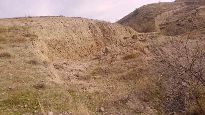 Adaoren Mahallesinde Kaynak Suyu ve Yol Guvenligi Endiseleri 5 Adaoren Mahallesinde Kaynak Suyu ve Yol Guvenligi Endiseleri