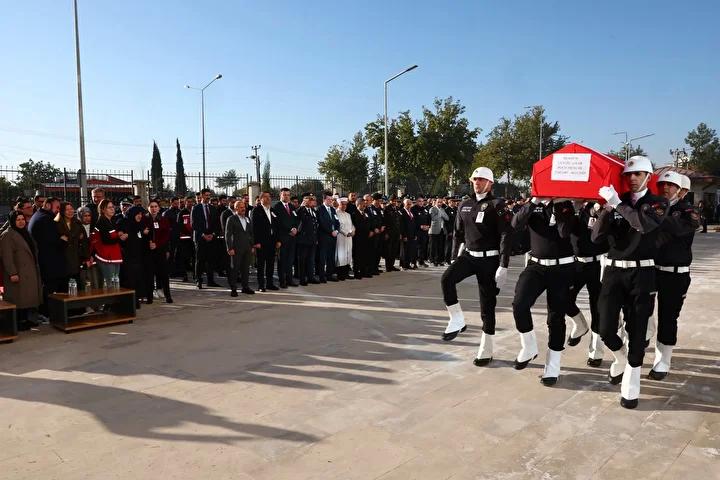 Adiyamanda Feci Kaza Sonucu Emniyet Mensubu Hayatini Kaybetti 3 Adiyamanda Feci Kaza Sonucu Emniyet Mensubu Hayatini Kaybetti