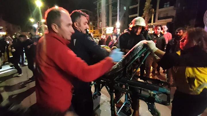 Aksaray8217da Kaza Elektrik Diregine Carpan Otomobilde 2 Yarali Aksarayda Kaza Elektrik Diregine Carpan Otomobilde 2 Yarali