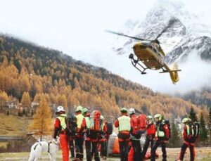 Alman Dağcıların Ortler Sıradağlarındaki Başarısız Çığ Görüntüsü