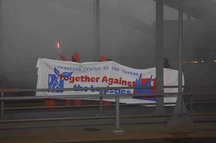 Almanyada Filistin Dayanismasi ve Liman Eylemleriyle Savas Karsiti Hareket Almanyada Filistin Dayanismasi ve Liman Eylemleriyle Savas Karsiti Hareket