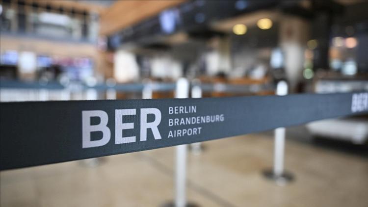 Almanya’da Gizemli Dron Variyasyonları Güvenlik Alarmı Yarattı