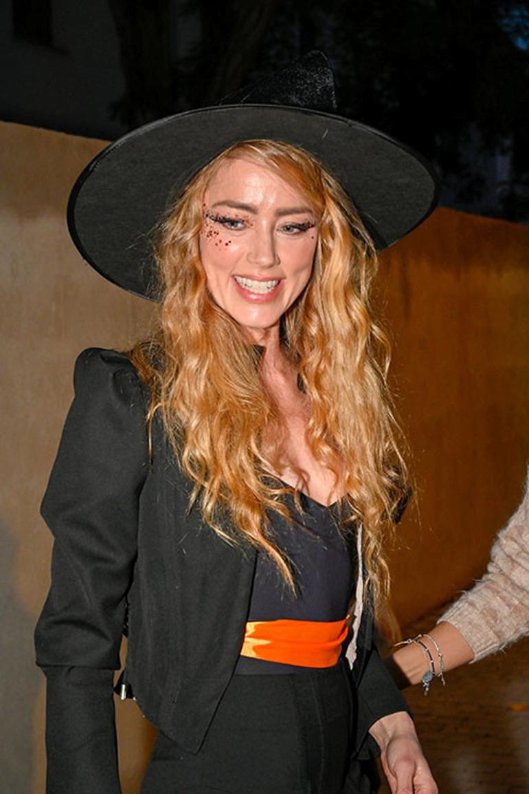 Çocukları ve Cadılar Bayramı Keyfi