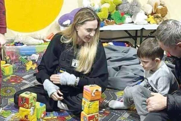 Angelina Jolie’nin Ukrayna Ziyareti ve Çarpıcı Gelişmeler