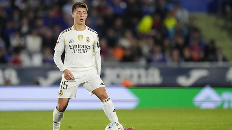 Arda Guler8217in Alismasi ve Xabi Alonso8217nun Kulupteki Rolu Uzerine Yeniden Arda Gulerin Alismasi ve Xabi Alonsonun Kulupteki Rolu Uzerine Yeniden Degerlendirme