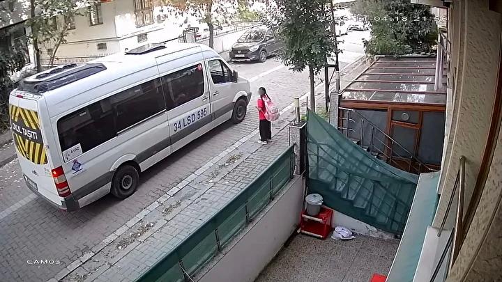 Okula Giderken Yaşanan Endişe Dolu Anlar