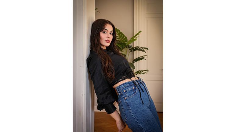 Aybuke Karaca ile Kamera Arkasi ve Gelecek Planlari Roportaji Ileriye Donuk Planlar ve Kisisel Gelisim