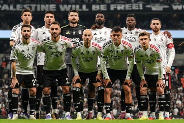 Beşiktaş Antalyaspor Maçı Kamp Kadrosu Açıklandı