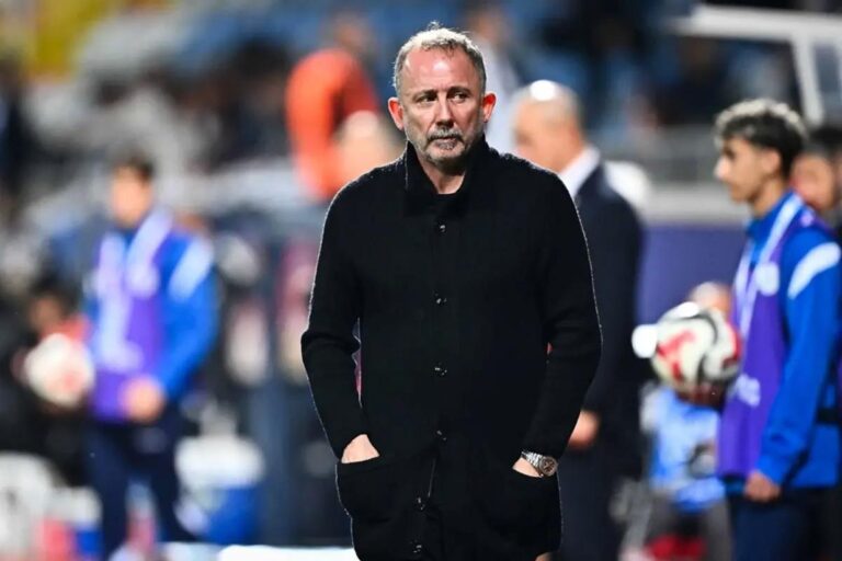 Besiktas-Fenerbahce Derbisi Oncesi Surpriz Kadro