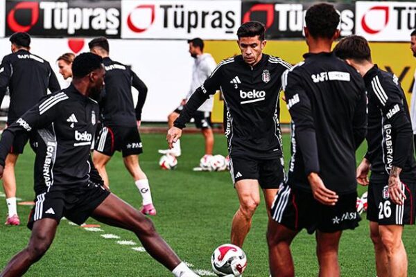 Beşiktaş Yeni Teknik Direktörü Sergen Yalçın ile Hazırlıklarına Devam Ediyor