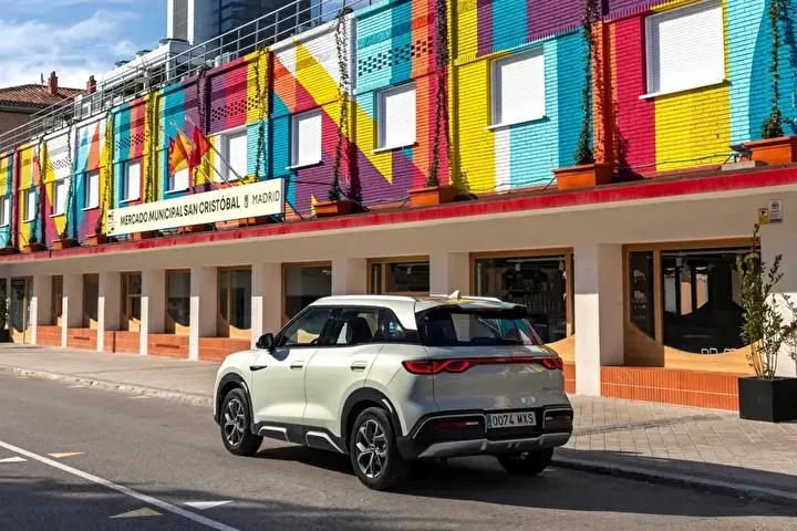 BYDnin Turkiyede Elektrikli SUV Zirvesi SEALION 7 ve ATTO 2 Tanitimi 2 Guc ve Menzil Bilgileri