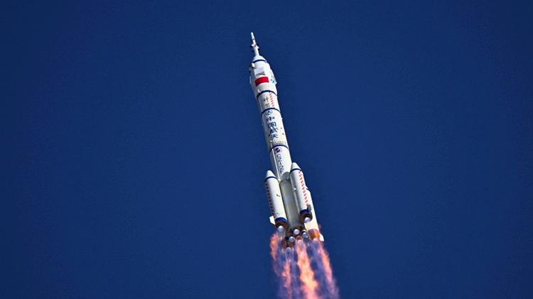 Cin8217in Uzay Gorevinde Yasanan Carpisma ve Yeni Istihbaratlar Yeni Murettebatin Gorevde Olmasi ve Uzay Istasyonunun Durumu