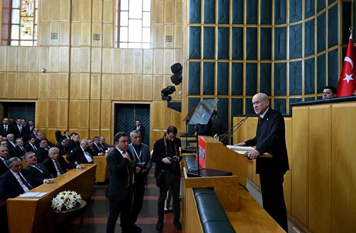 Devlet Bahceli8217nin Sembol ve Takilariyla Dikkat Ceken Goruntusu Devlet Bahcelinin Sembol ve Takilariyla Dikkat Ceken Goruntusu