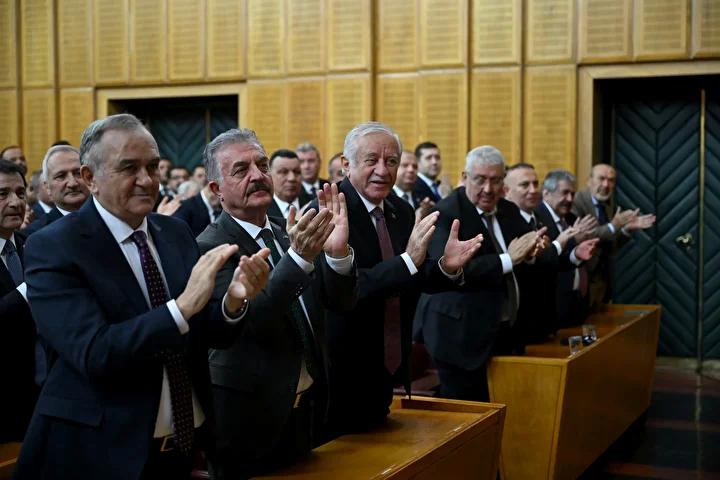 Devlet Bahceli8217nin Sembol ve Takilariyla Dikkat Ceken Goruntusu Devlet Bahcelinin Sembol ve Takilariyla Dikkat Ceken Goruntusu