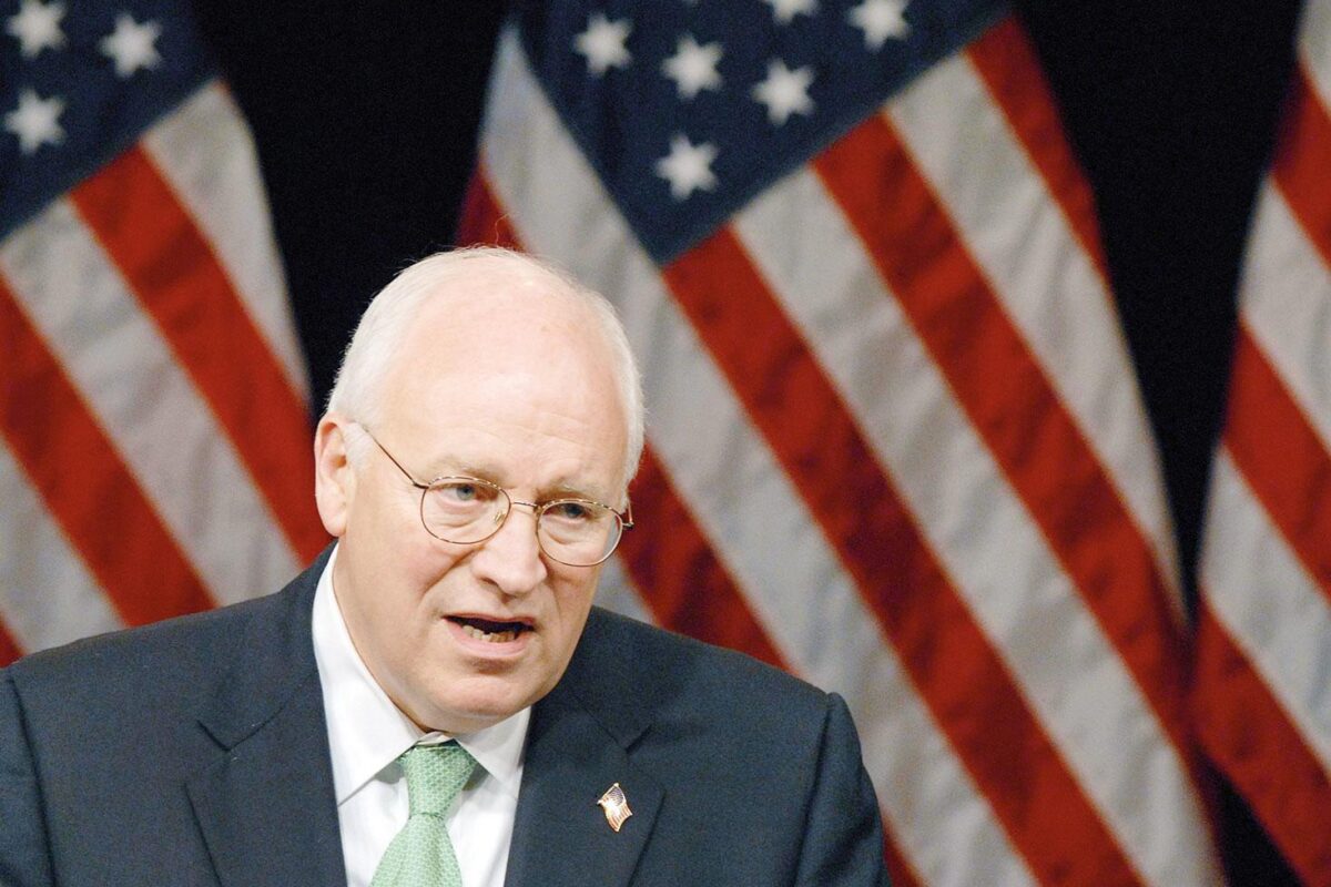 Dick Cheney’nin Hayatı ve Politik Yatırımlarıyla Tanınan Vefatı