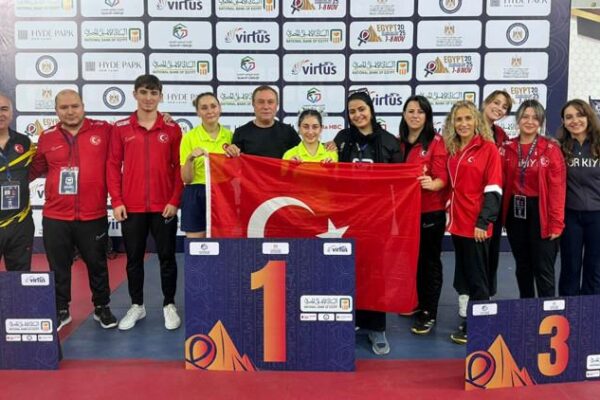Dünya Şampiyonluğu Historiesine Türk Kadın Masa Tenisi Takımı Damgasını Vurdu