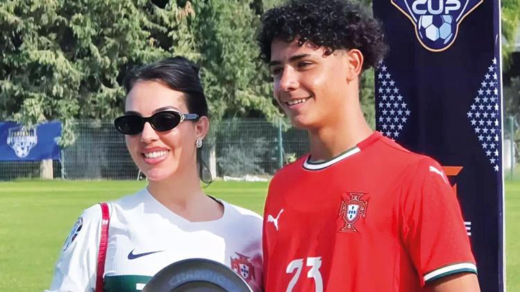 Dünyaca Ünlü Model Georgina Rodríguez’in Antalya Ziyareti ve Özel Anları