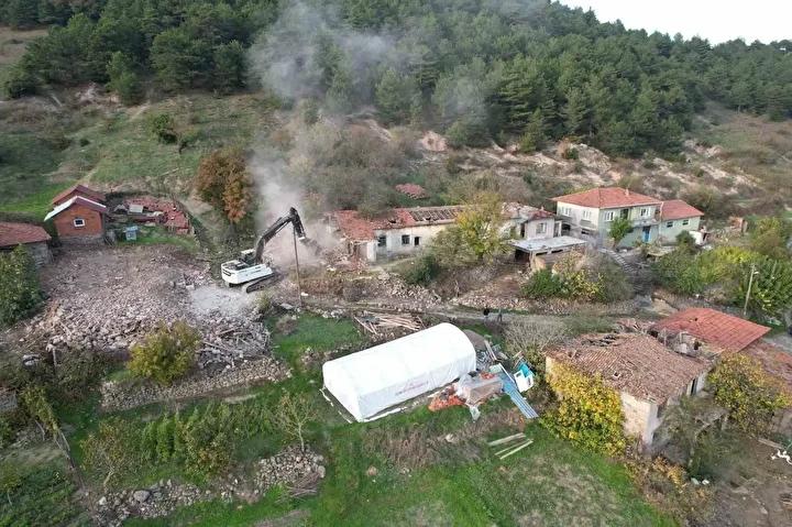 Depremzedeler Güvenli Konteyner Kentte Yaşamaya Devam Ediyor