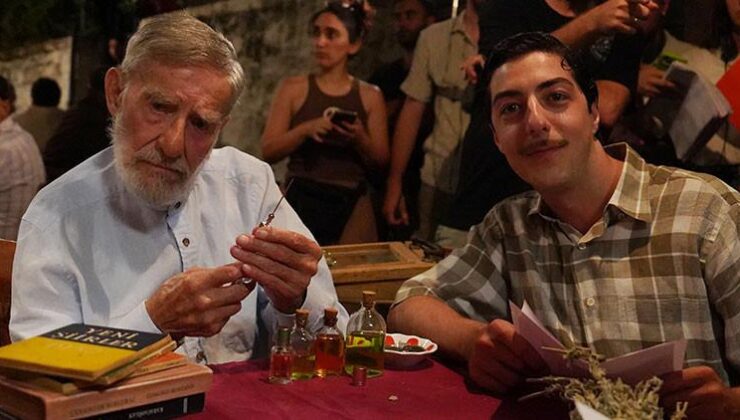 En Sevilen Türk Filmlerinden ‘Bak Postacı Geliyor’un Sürpriz Detayları