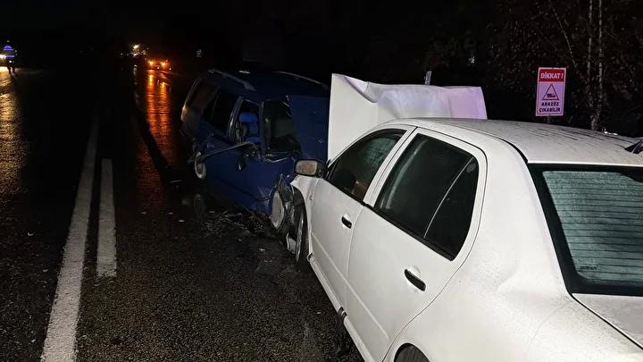 Eskisehirde Trafik Kazasi Cok Sayida Yarali Var Eskisehirde Trafik Kazasi Cok Sayida Yarali Var