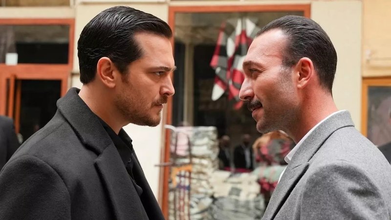 Esref Ruya 22 Bolum Heyecani Yeni Bolumde Zirve Yapan Gerilim Esref Ruya 22 Bolum Heyecani Yeni Bolumde Zirve Yapan Gerilim