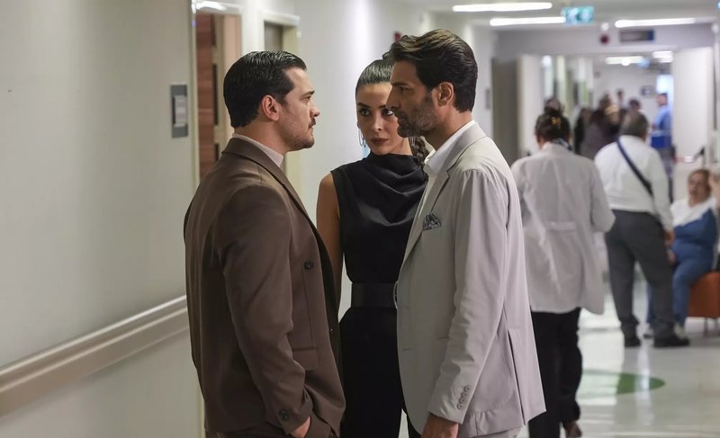 Esref Ruya 22 Bolum Heyecani Yeni Bolumde Zirve Yapan Gerilim Esref Ruya 22 Bolum Heyecani Yeni Bolumde Zirve Yapan Gerilim