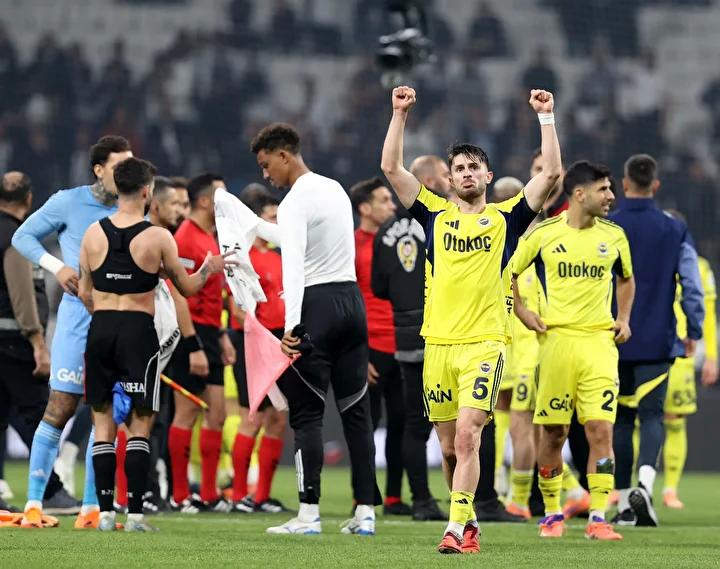 Fenerbahce Derbide Geri Donus Yaparak Besiktasi Yenilgiye Ugratti ve Sosyal Fenerbahce Derbide Geri Donus Yaparak Besiktasi Yenilgiye Ugratti ve Sosyal Dayanisma Ornekleri