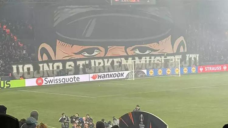 Fenerbahçe Maçı Öncesi Viktoria Plzen Taraftarından Provokatif Pankart