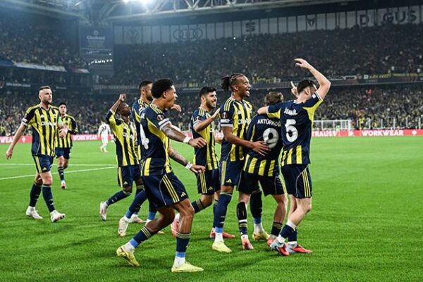 Fenerbahçe’nin UEFA Avrupa Ligi’ndeki Tarihçe ve PerformansAnalizi