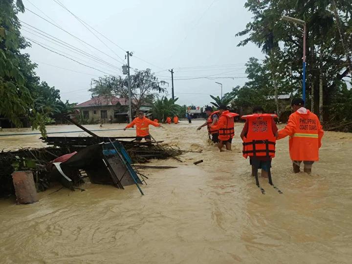 Filipinler ve Vietnamda Tayfun Felaketine Karsi Guncel Durum ve Etkiler