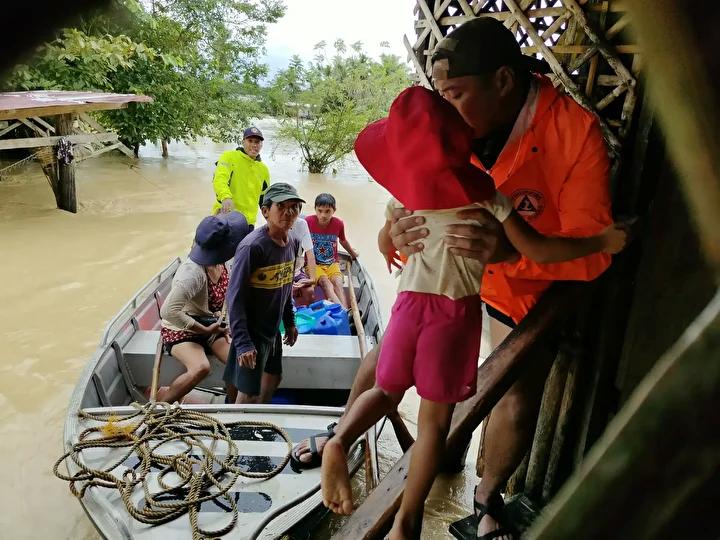 Filipinler ve Vietnamda Tayfun Felaketine Karsi Guncel Durum ve Etkiler