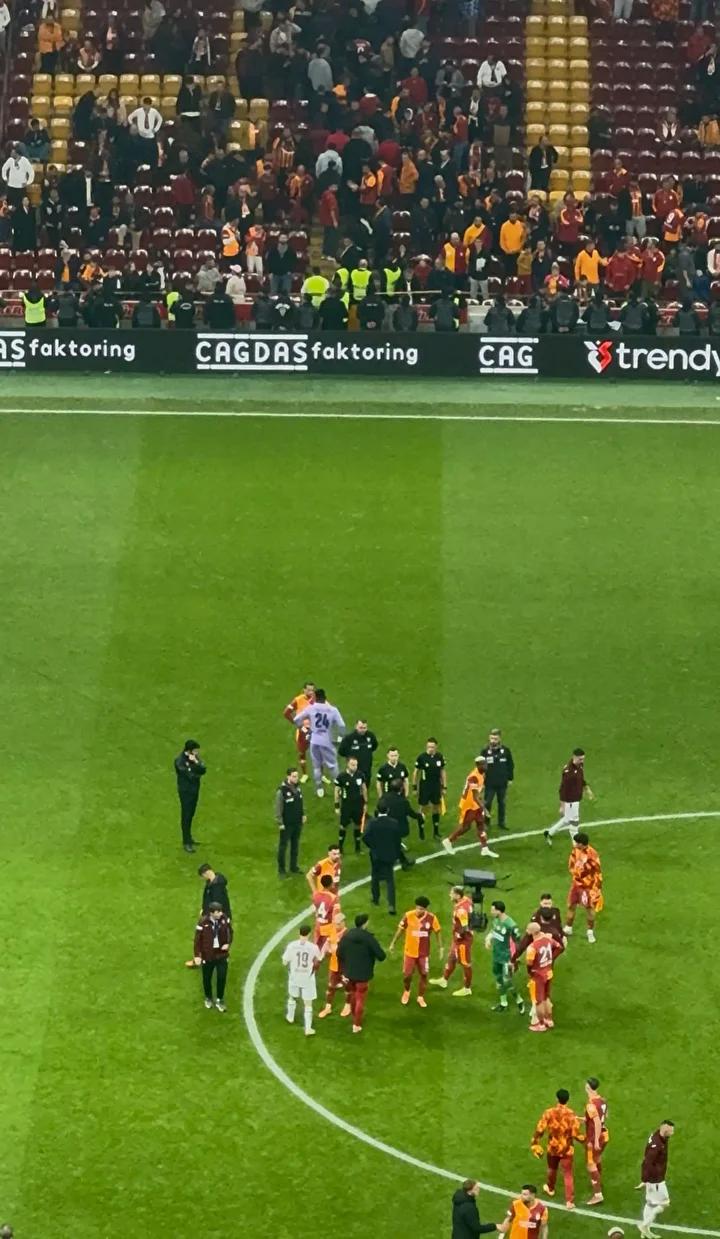 Galatasaray-Trabzonspor Maç Sonu Gözlemleri ve Hakem Tepkileri