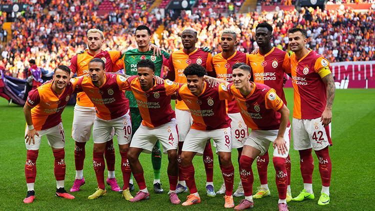 Ajax ile Resmi ve Özel Maçlar