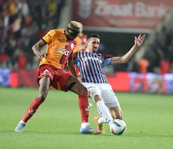 Galatasaray ve Trabzonspor Derbisi: Tahminler ve Heyecan Dolu Mücadele 2 Galatasaray ve Trabzonspor Derbisi: Tahminler ve Heyecan Dolu Mücadele