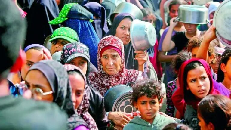 Gazzede Ateskes Sonrasi Aclik ve Ekonomik Kriz Devam Ediyor