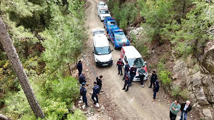 Gökgedik Mahallesi'nde Kayıp Arama Çalışmaları Devam Ediyor