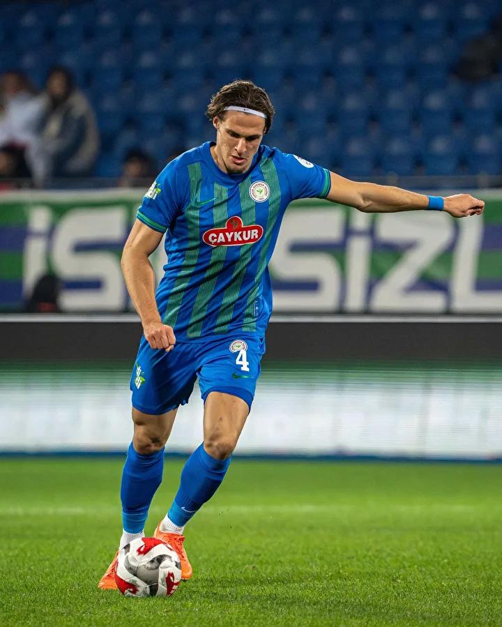 Haftanin En Iyi Performans Gosteren Oyunculari ve Dizilisi Haftanin En Iyi Performans Gosteren Oyunculari ve Dizilisi