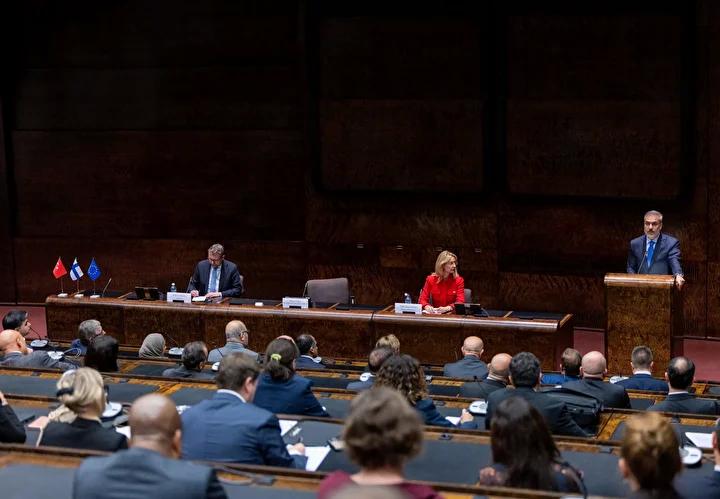 Hellenki Parlamento Uzerinden Disisleri Bakani Fidandan Kritik Mesaj