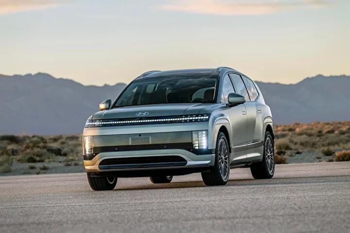 Hyundai IONIQ 9 20258217te Yollarda Goz Kamastiracak Elektrikli SUV Hyundai IONIQ 9 2025te Yollarda Goz Kamastiracak Elektrikli SUV