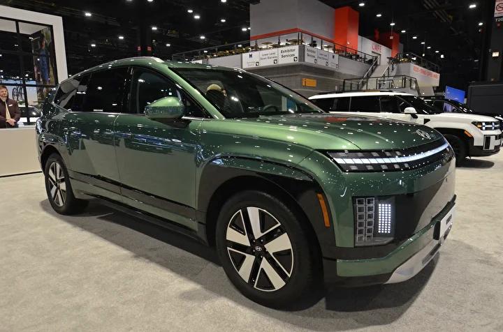 Hyundai IONIQ 9 20258217te Yollarda Goz Kamastiracak Elektrikli SUV Hyundai IONIQ 9 2025te Yollarda Goz Kamastiracak Elektrikli SUV