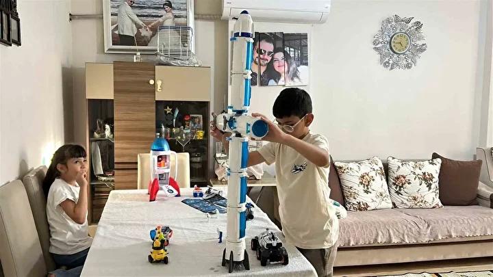Iskenderunun Dahi Cocuklari Uzay ve Bilim Hayallerini Gercege Donusturuyor Iskenderunun Dahi Cocuklari Uzay ve Bilim Hayallerini Gercege Donusturuyor